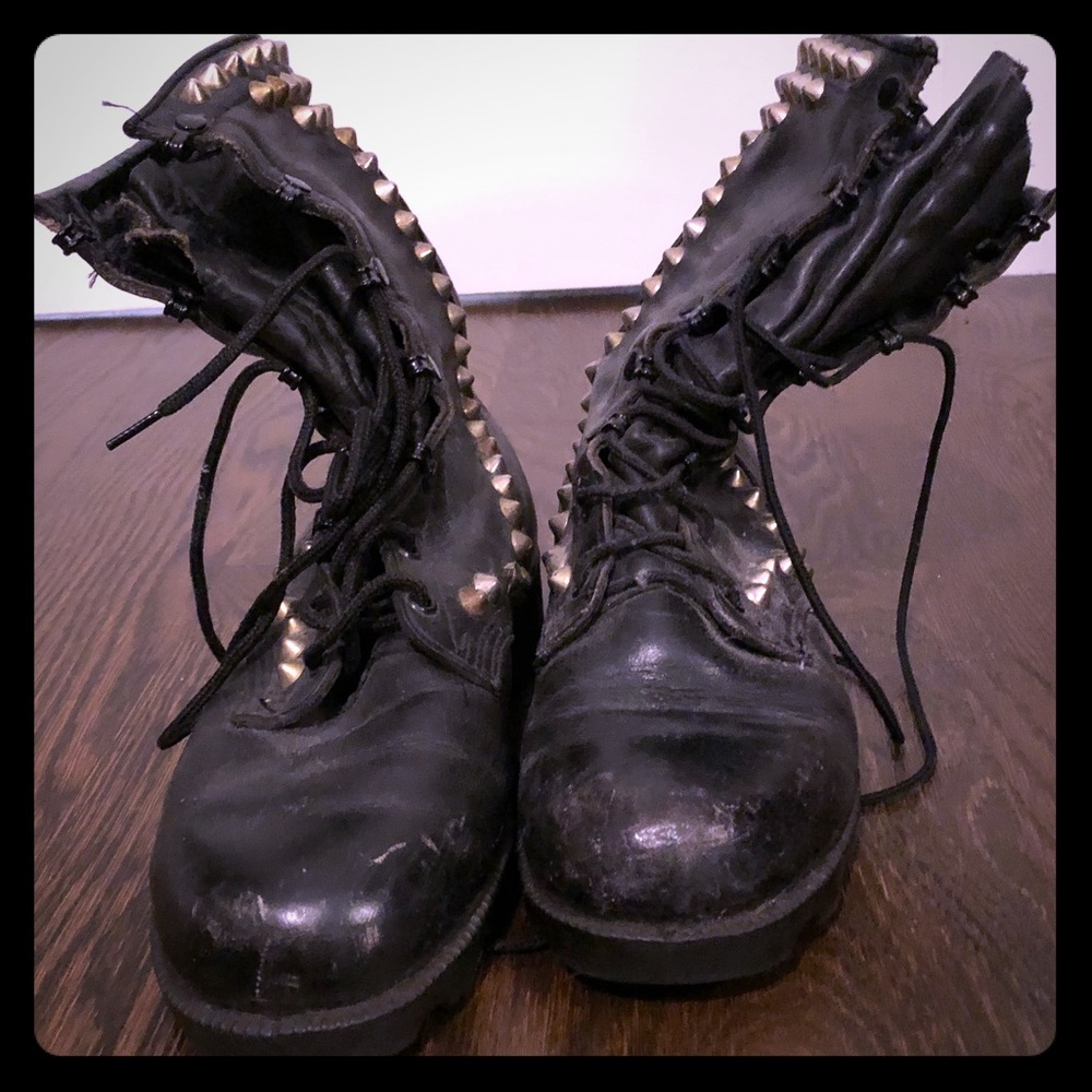 Vintage Bess Studded Boots